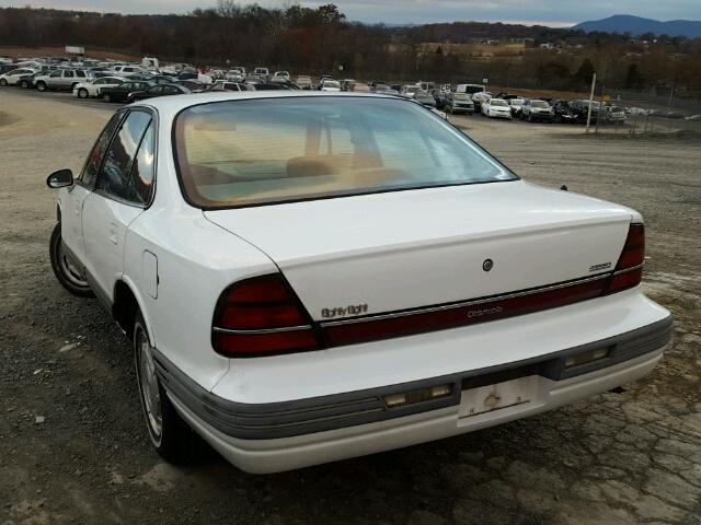 1G3HN52L4R4800069 - 1994 OLDSMOBILE 88 ROYALE WHITE photo 3