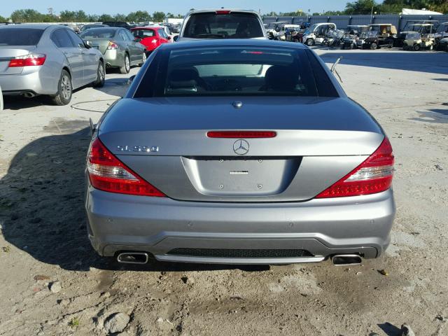 WDBSK71F89F149246 - 2009 MERCEDES-BENZ SL 550 GRAY photo 6