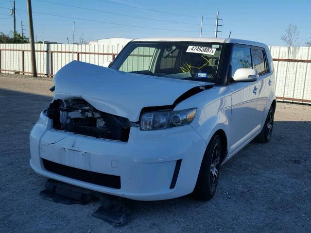 JTLKE50E091061945 - 2009 TOYOTA SCION XB WHITE photo 2