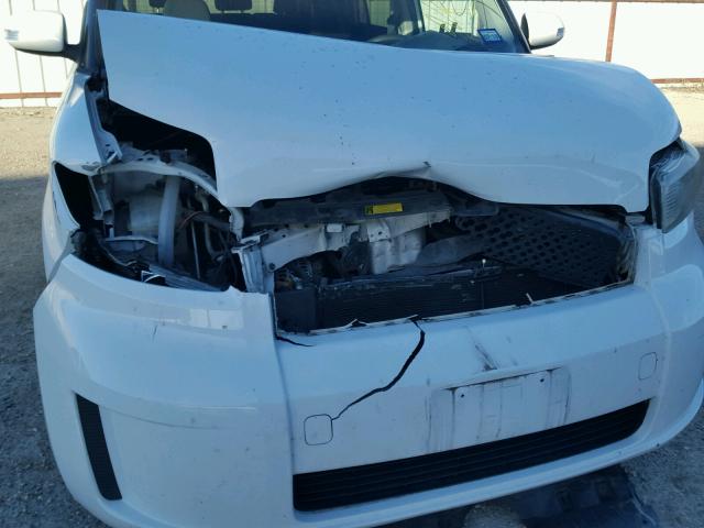 JTLKE50E091061945 - 2009 TOYOTA SCION XB 白色 照片 9
