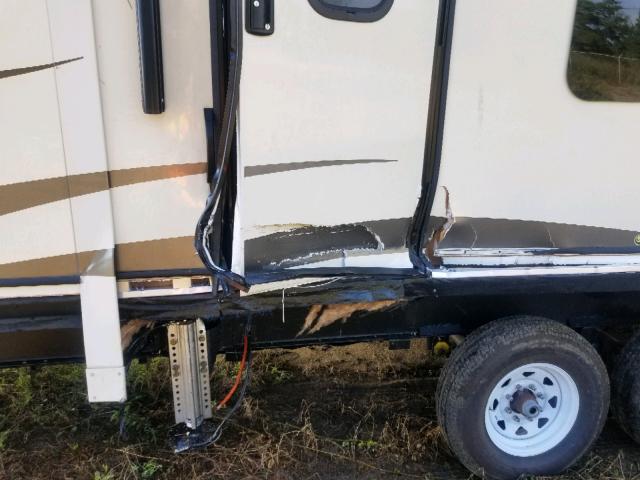 4YDF38221H4700142 - 2017 KEYSTONE MONTANA CREAM photo 9