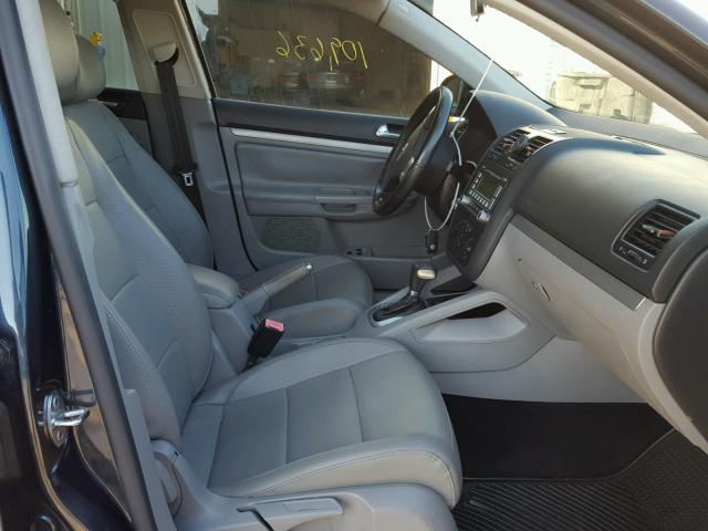 3VWRM71K48M104145 - 2008 VOLKSWAGEN JETTA SE أزرق صورة 5