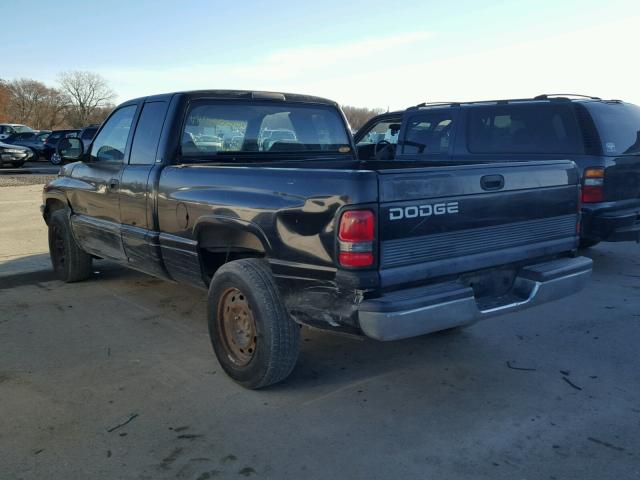 3B7HC13Z1YG109603 - 2000 DODGE RAM 1500 BLACK photo 3