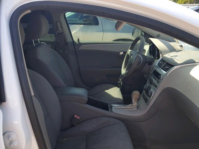 1G1ZC5EU4BF181328 - 2011 CHEVROLET MALIBU 1LT WHITE photo 5