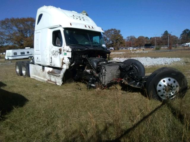 1FUJGLD53GLGX7930 - 2016 FREIGHTLINER CASCADIA 1 WHITE photo 1