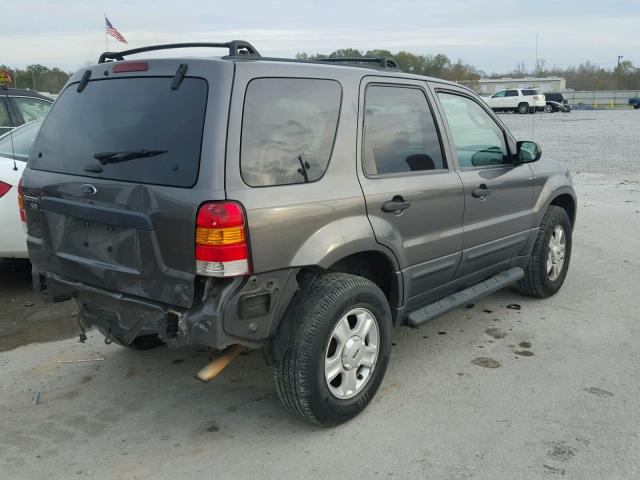 1FMYU03184DA15643 - 2004 FORD ESCAPE XLT GREEN photo 4