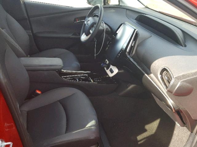 JTDKARFP3H3044566 - 2017 TOYOTA PRIUS PRIM 红色 照片 5