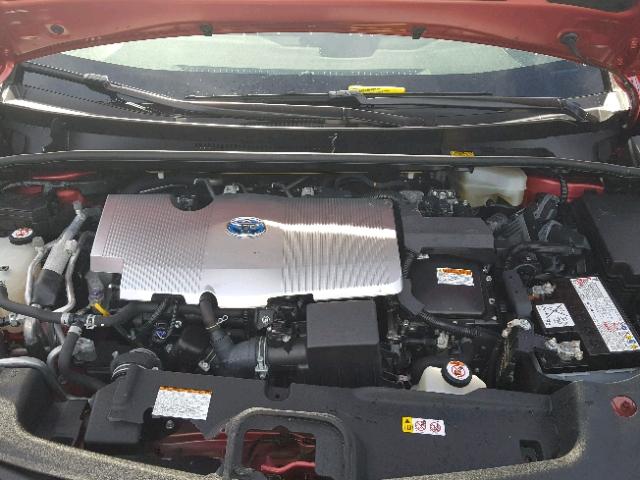 JTDKARFP3H3044566 - 2017 TOYOTA PRIUS PRIM 红色 照片 7