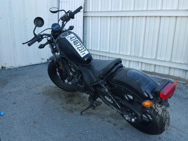 MLHPC560XH5000125 - 2017 HONDA CMX500 BLACK photo 3