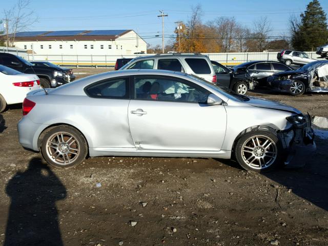 JTKDE167150007245 - 2005 TOYOTA SCION TC SILVER photo 10