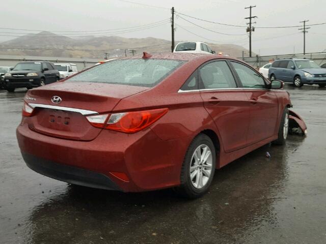 5NPEB4AC1EH814443 - 2014 HYUNDAI SONATA GLS RED photo 4