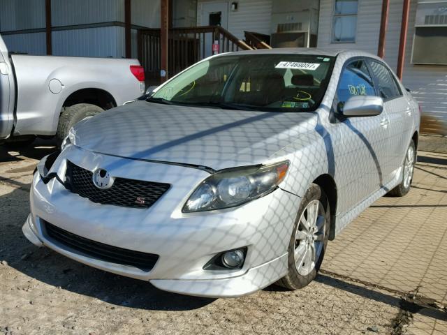 2T1BU4EE3AC463900 - 2010 TOYOTA COROLLA BA SILVER photo 2