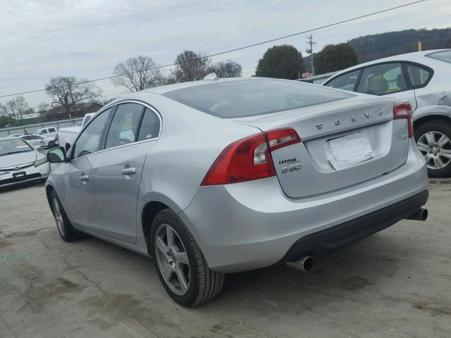 YV1622FS5C2114989 - 2012 VOLVO S60 T5 SILVER photo 3