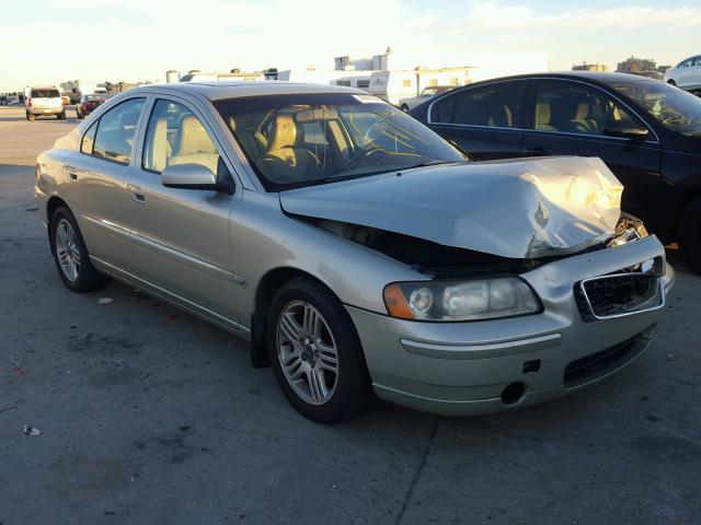 YV1RS612252478379 - 2005 VOLVO S60 SILVER photo 1