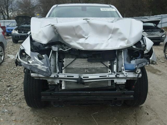 1GCGTBE30F1186825 - 2015 CHEVROLET COLORADO L SILVER photo 9
