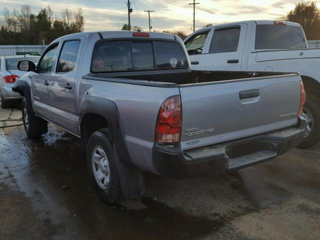 5TFJX4GN4FX047377 - 2015 TOYOTA TACOMA DOU SILVER photo 3