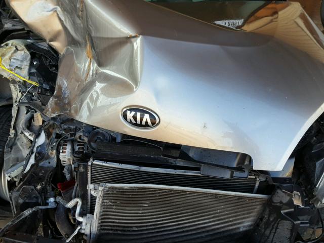 KNDJT2A62D7594372 - 2013 KIA SOUL + GRAY photo 7