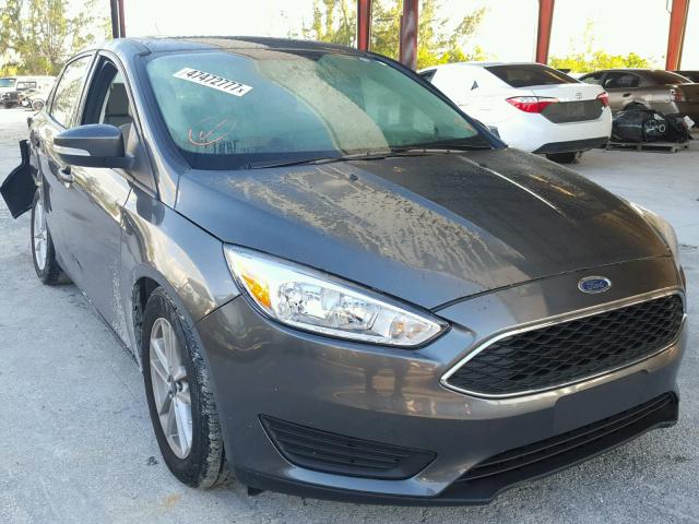 1FADP3F22FL286079 - 2015 FORD FOCUS SE GRAY photo 1