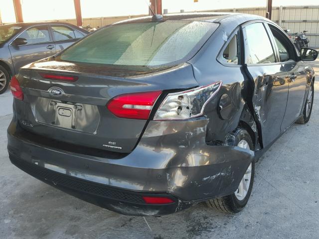 1FADP3F22FL286079 - 2015 FORD FOCUS SE GRAY photo 4