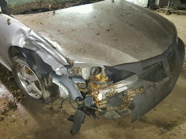 2G2WS522541149356 - 2004 PONTIAC GRAND PRIX Արծաթագույն լուսանկար 9