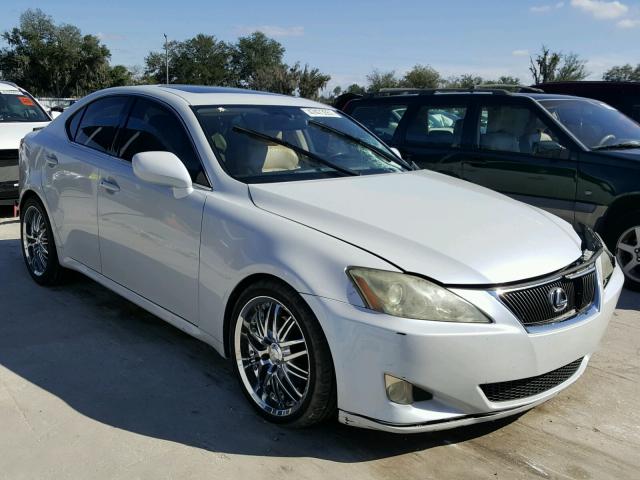 JTHBK262572026338 - 2007 LEXUS IS 250 WHITE photo 1