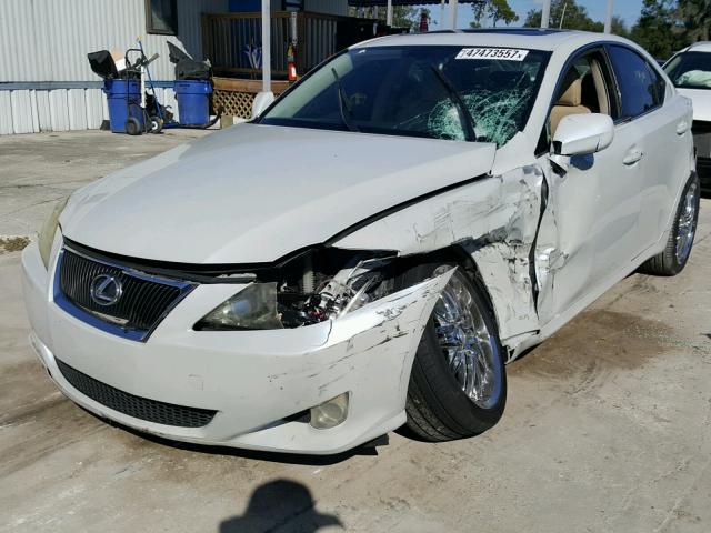 JTHBK262572026338 - 2007 LEXUS IS 250 WHITE photo 2