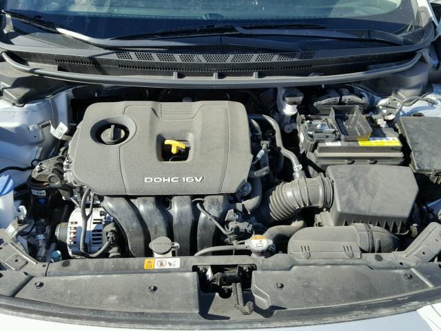 3KPFK4A79HE045853 - 2017 KIA FORTE LX SILVER photo 7