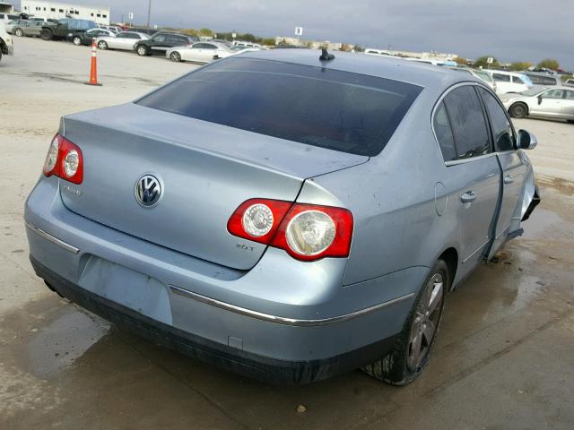 WVWAK73C28E103724 - 2008 VOLKSWAGEN PASSAT KOM BLUE photo 4