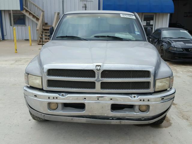 1B7HC13YXWJ195299 - 1998 DODGE RAM 1500 SILVER photo 9