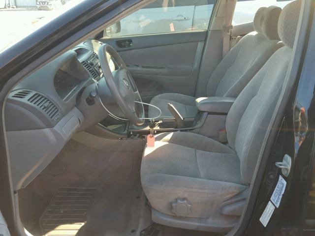 4T1BE32K02U066694 - 2002 TOYOTA CAMRY LE 黑色 照片 5