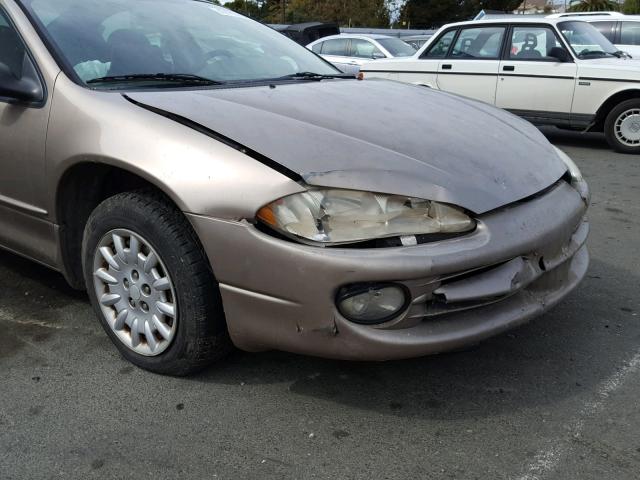 2B3HD46V72H248005 - 2002 DODGE INTREPID S ბეჟი ფოტო 9