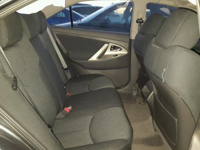 4T1BF3EK5BU194485 - 2011 TOYOTA CAMRY BASE GRAY photo 6