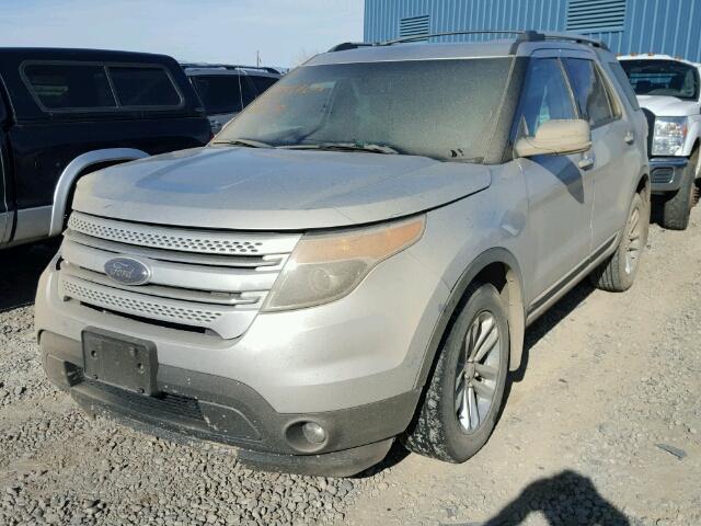 1FM5K8D81FGA40596 - 2015 FORD EXPLORER X SILVER photo 2