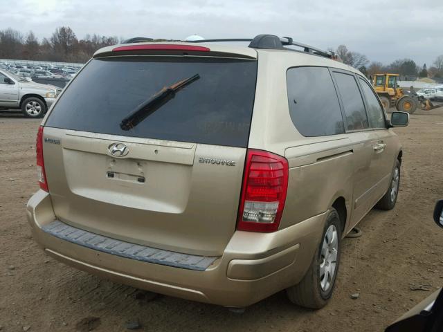 KNDMC233076029600 - 2007 HYUNDAI ENTOURAGE GOLD photo 4