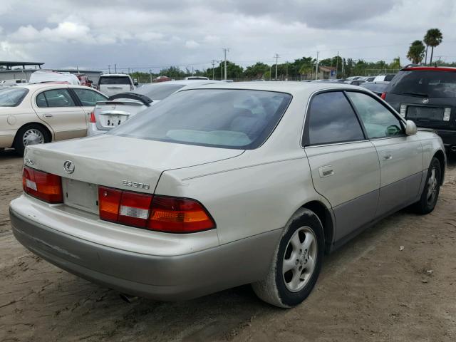 JT8BF28G9X0233680 - 1999 LEXUS ES 300 TAN photo 4