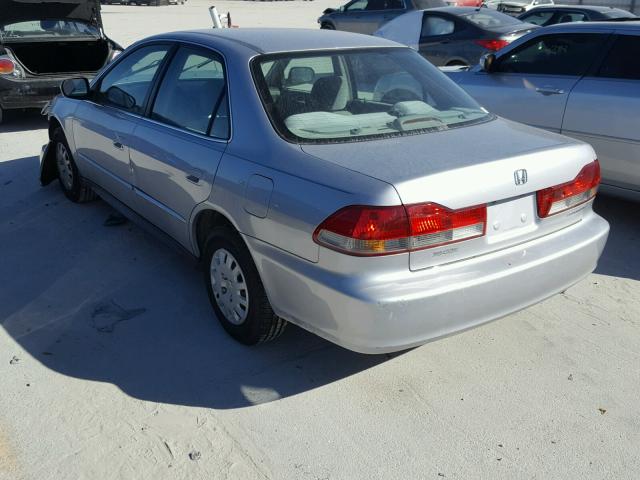 1HGCF86631A114349 - 2001 HONDA ACCORD VAL SILVER photo 3