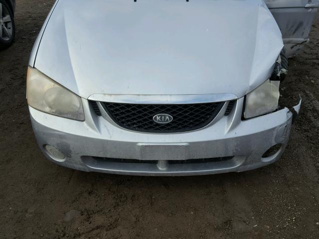 KNAFE121X65246120 - 2006 KIA NEW SPECTR SILVER photo 7