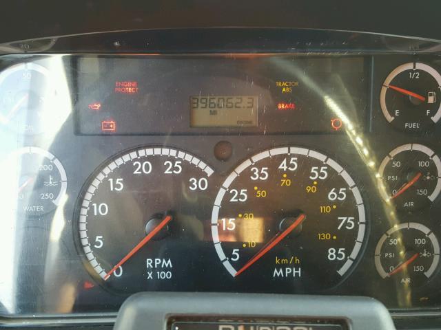 1FVACWDT58HZ61651 - 2008 FREIGHTLINER M2 WHITE photo 8