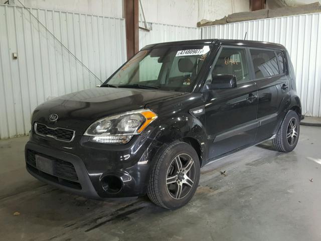 KNDJT2A54C7745637 - 2012 KIA SOUL BLACK photo 2