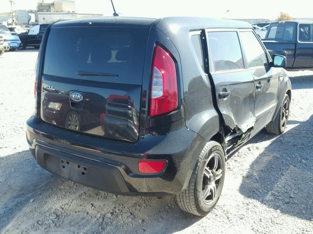 KNDJT2A54C7745637 - 2012 KIA SOUL BLACK photo 4