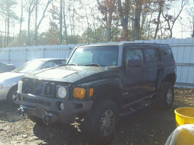 5GTDN136168161937 - 2006 HUMMER H3 BLACK photo 2