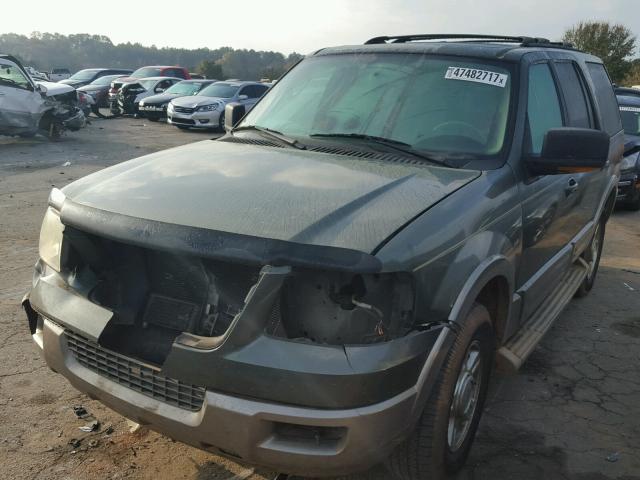 1FMEU17W34LA80078 - 2004 FORD EXPEDITION GREEN photo 2