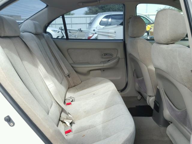 KMHDN46D35U938526 - 2005 HYUNDAI ELANTRA GL WHITE photo 6