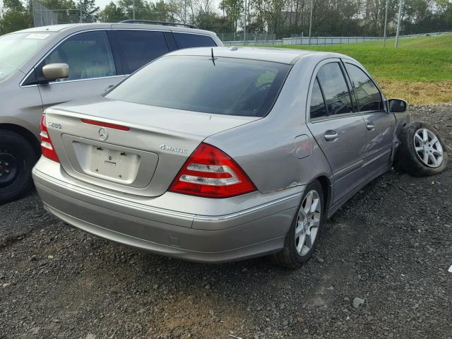 WDBRF92H27F836833 - 2007 MERCEDES-BENZ C 280 4MAT SILVER photo 4