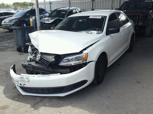 3VW2K7AJ9DM291763 - 2013 VOLKSWAGEN JETTA BASE Սպիտակ լուսանկար 2