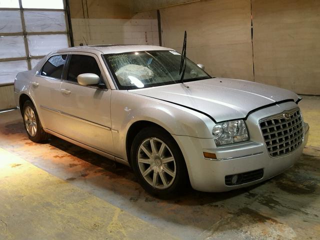 2C3LA53G58H327683 - 2008 CHRYSLER 300 TOURIN SILVER photo 1