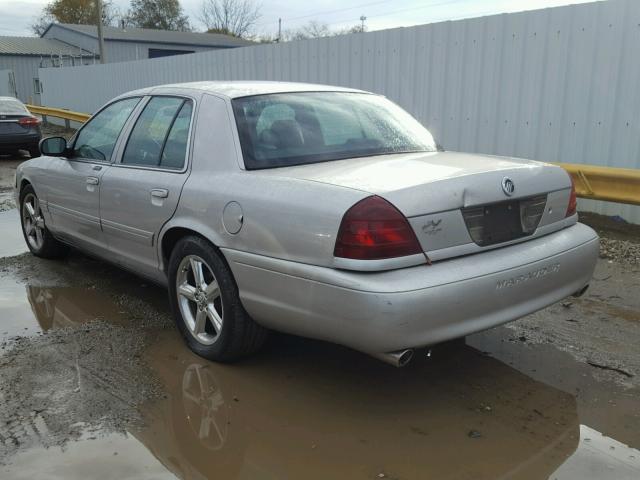 2MHHM79V64X647381 - 2004 MERCURY MARAUDER SILVER photo 3