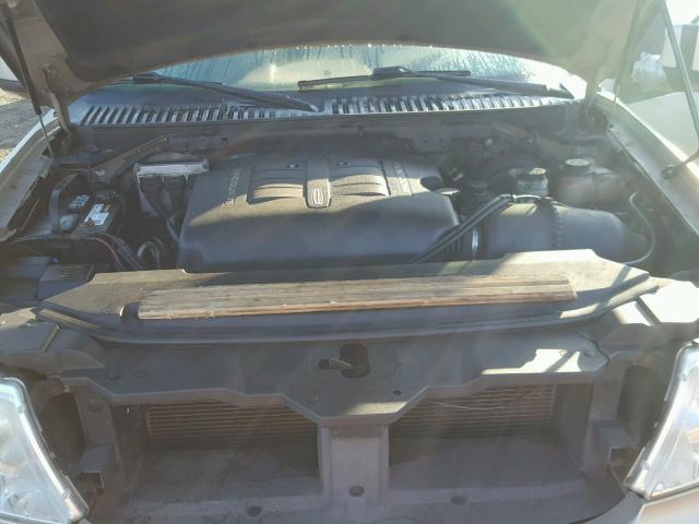 5LMFU28R54LJ16627 - 2004 LINCOLN NAVIGATOR 棕色 照片 7