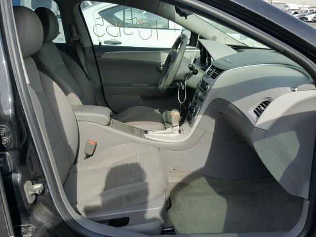 1G1ZB5EB1AF211580 - 2010 CHEVROLET MALIBU LS შავი ფოტო 5