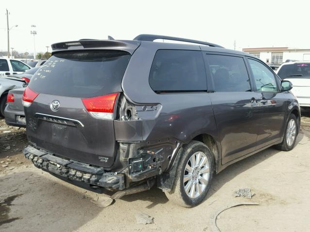 5TDDK3DC5DS059887 - 2013 TOYOTA SIENNA XLE BLUE photo 4